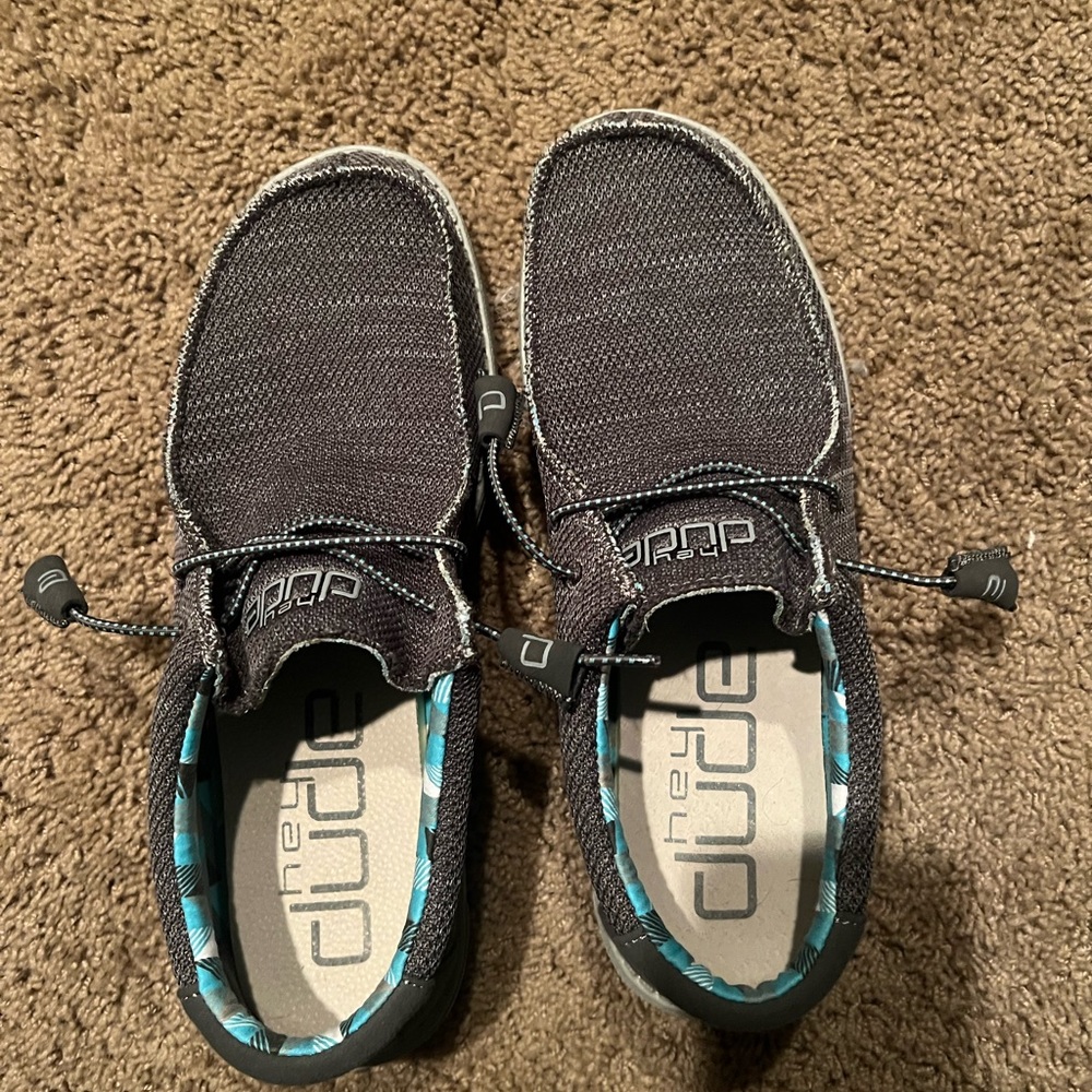 Hey Dude Wally Sox size 9 grey w/teal design. Never worn! NWOT